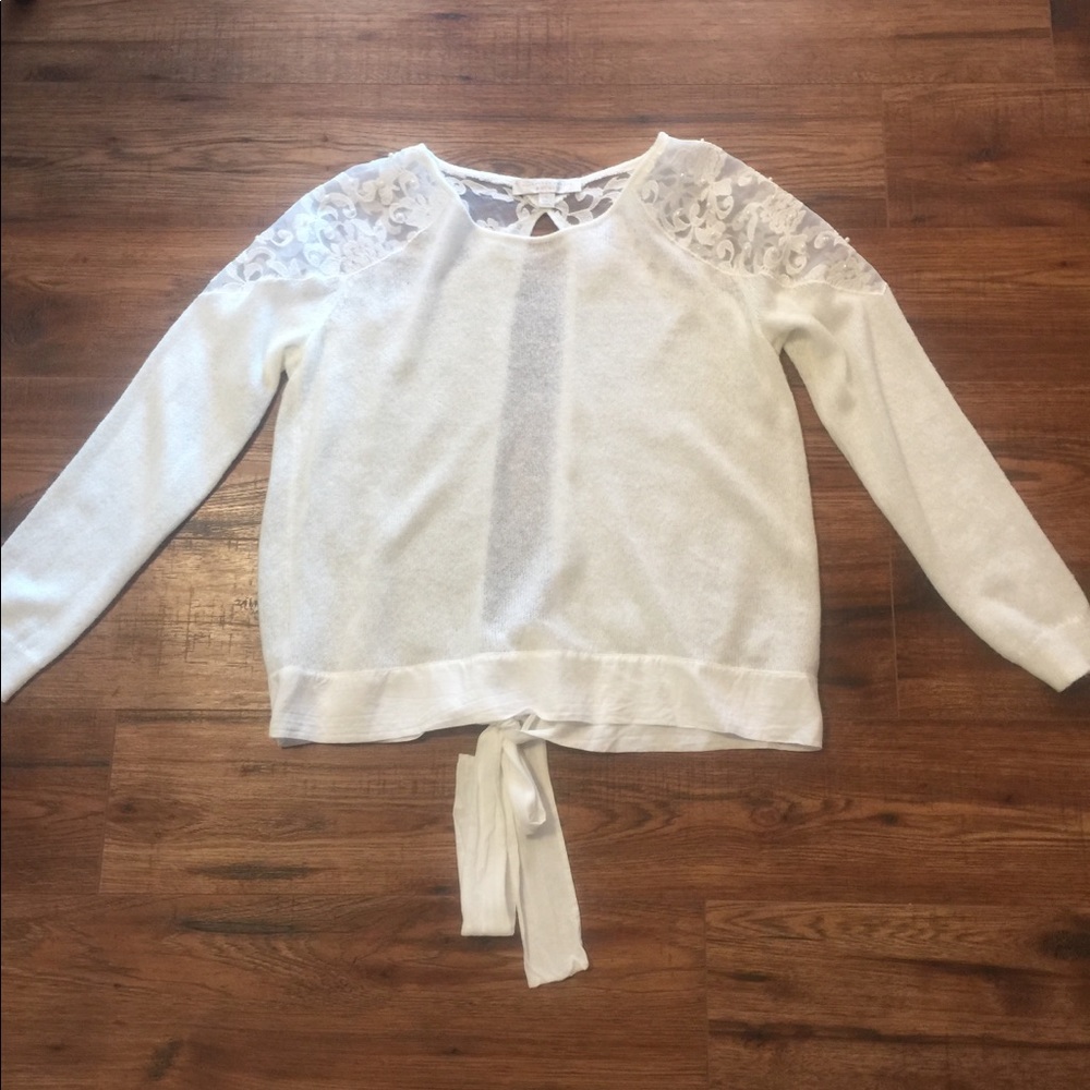 Beautiful cream Lauren Conrad top